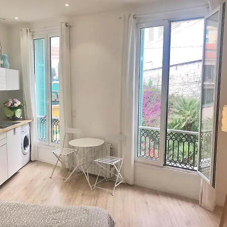 New Beautiful Studio Apartment *